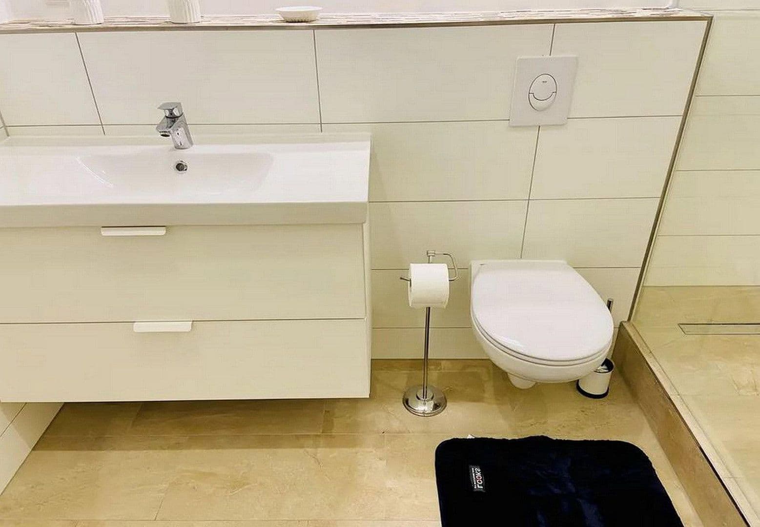 Prenájom bytu 2-izbový 49 m², Britzer Damm 127, Berlin, Berlín Prenájom bytu 2-izbový 49 m², Britzer Damm 127, Berlin, Berlín