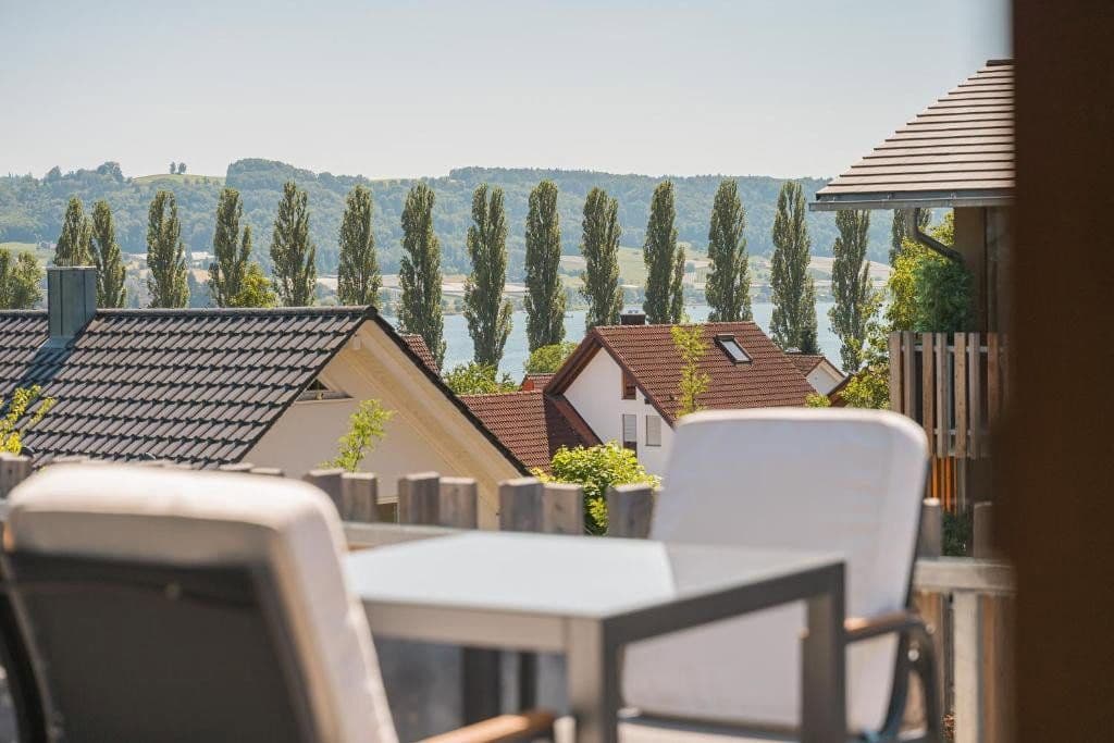 Predaj domu 185 m², pozemek 135 m², Zum Schierenberg 23, Öhningen, Bádensko-Wurttembersko Predaj domu 185 m², pozemek 135 m², Zum Schierenberg 23, Öhningen, Bádensko-Wurttembersko