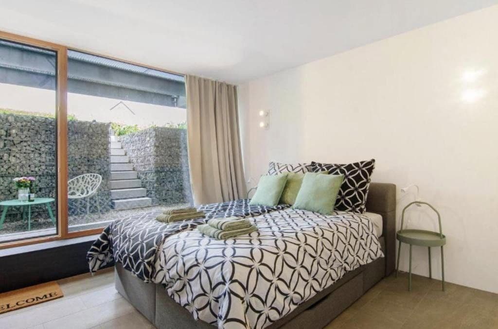 Predaj domu 185 m², pozemek 135 m², Zum Schierenberg 23, Öhningen, Bádensko-Wurttembersko Predaj domu 185 m², pozemek 135 m², Zum Schierenberg 23, Öhningen, Bádensko-Wurttembersko