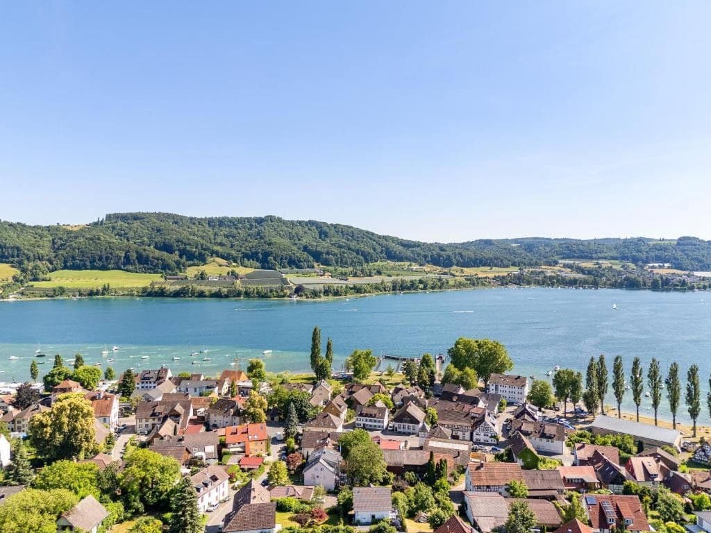 Predaj domu 185 m², pozemek 135 m², Zum Schierenberg 23, Öhningen, Bádensko-Wurttembersko Predaj domu 185 m², pozemek 135 m², Zum Schierenberg 23, Öhningen, Bádensko-Wurttembersko