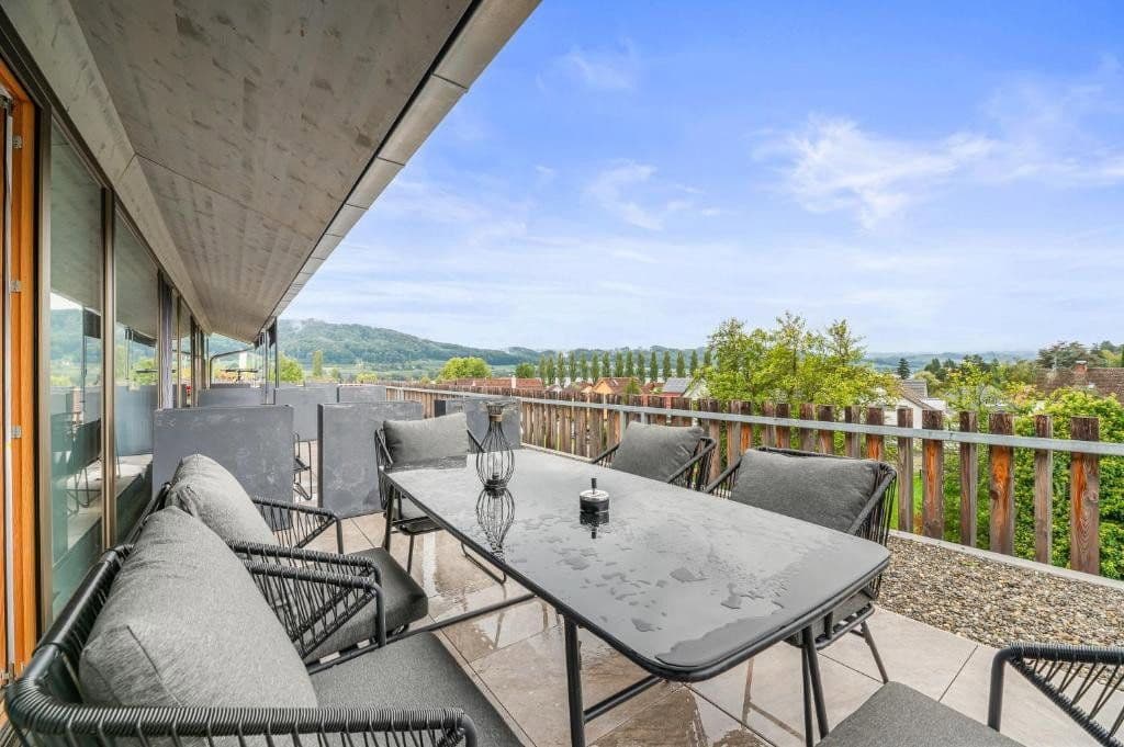 Predaj domu 185 m², pozemek 135 m², Zum Schierenberg 23, Öhningen, Bádensko-Wurttembersko Predaj domu 185 m², pozemek 135 m², Zum Schierenberg 23, Öhningen, Bádensko-Wurttembersko