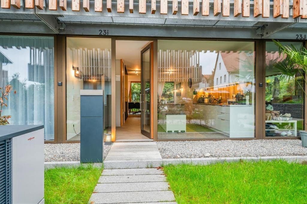 Predaj domu 185 m², pozemek 135 m², Zum Schierenberg 23, Öhningen, Bádensko-Wurttembersko Predaj domu 185 m², pozemek 135 m², Zum Schierenberg 23, Öhningen, Bádensko-Wurttembersko