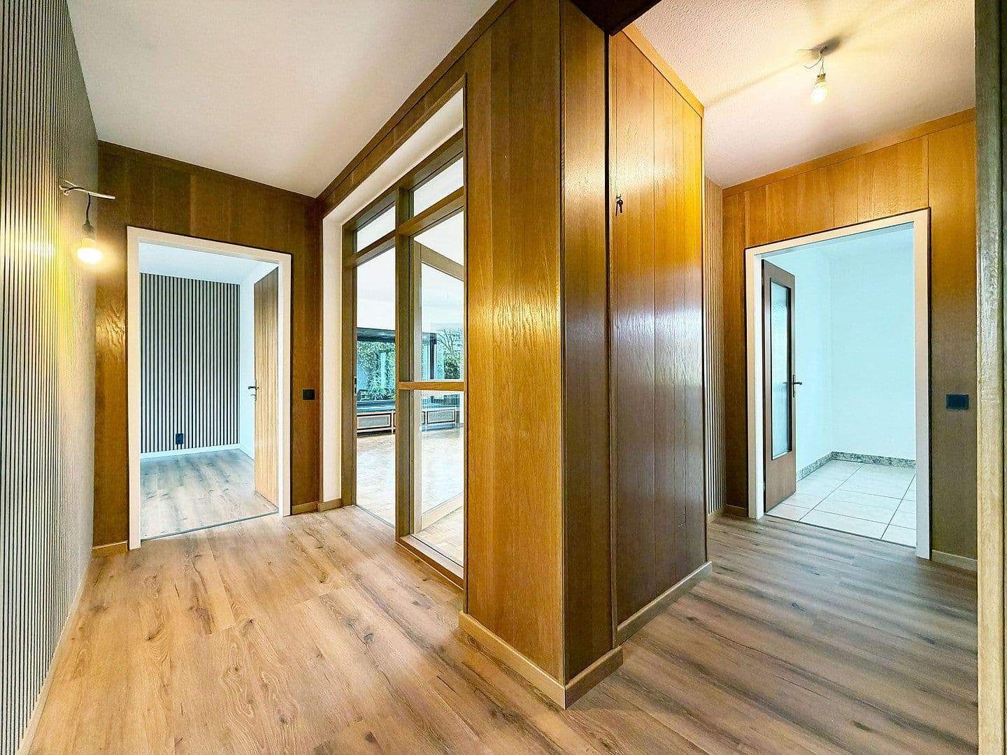 Predaj bytu 3-izbový 97 m², Penningsfelder Weg 89, Köln, Severné Porýnie - Westfálsko Predaj bytu 3-izbový 97 m², Penningsfelder Weg 89, Köln, Severné Porýnie - Westfálsko
