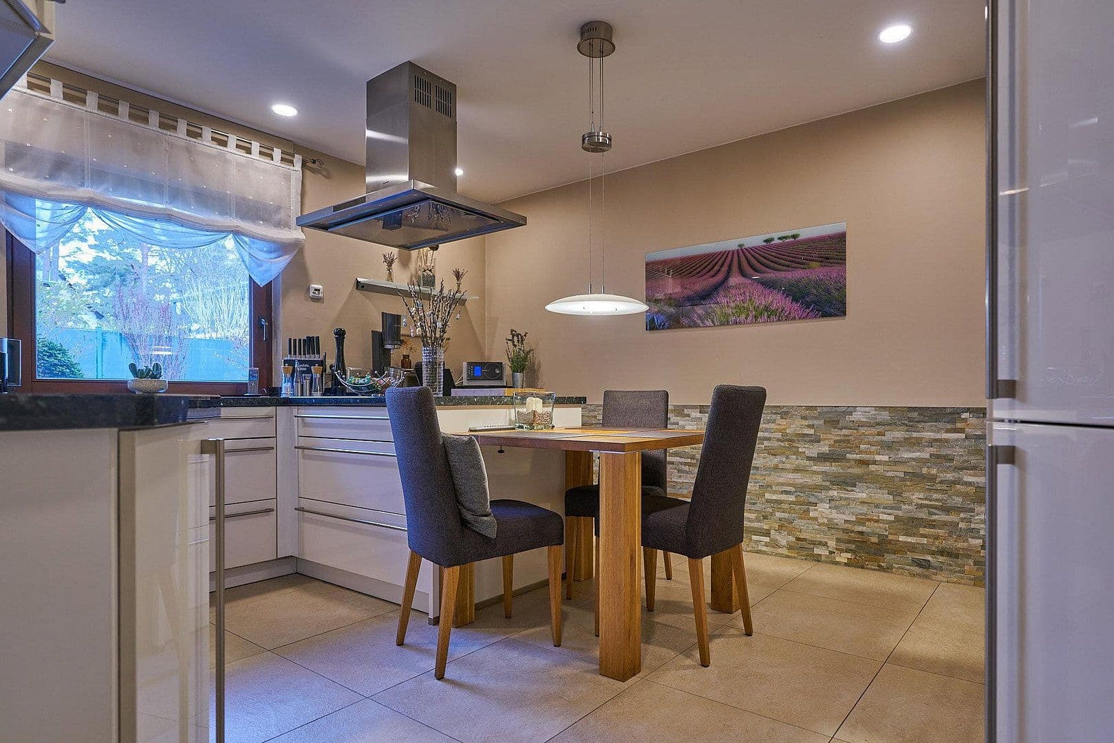 Predaj domu 115 m², pozemek 484 m², Berlin, Berlín Predaj domu 115 m², pozemek 484 m², Berlin, Berlín