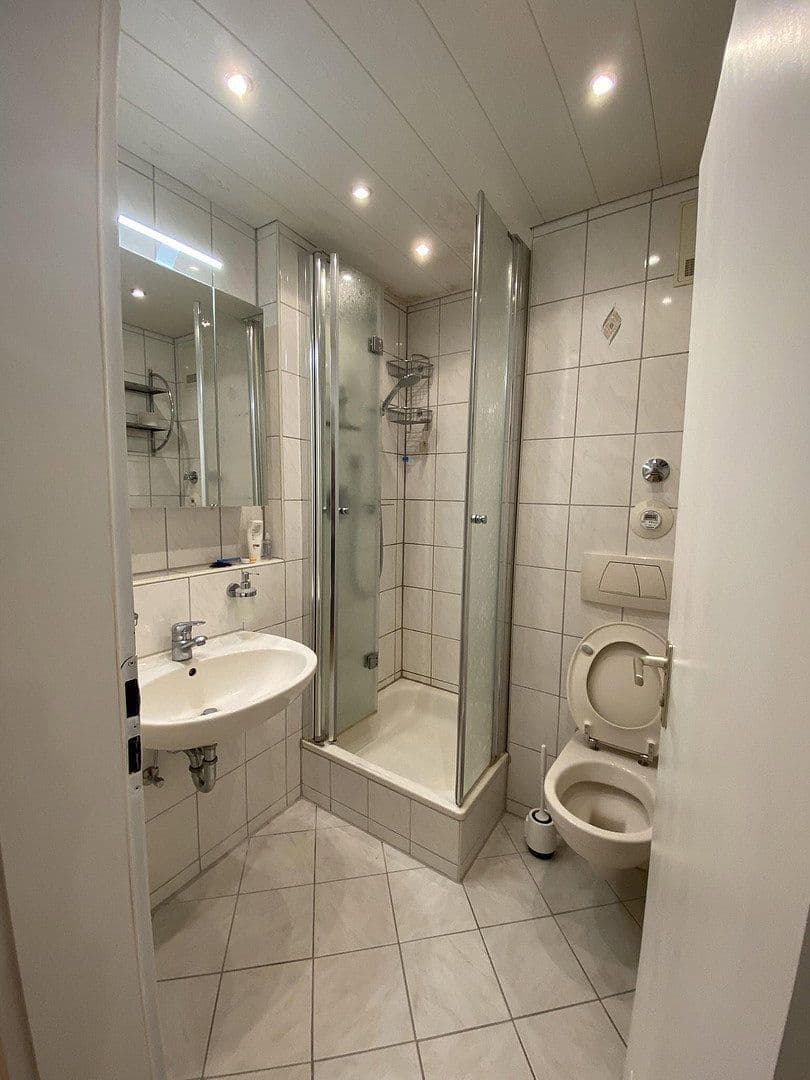 Prenájom bytu 3-izbový 94 m², Stuttgart, Bádensko-Wurttembersko Prenájom bytu 3-izbový 94 m², Stuttgart, Bádensko-Wurttembersko