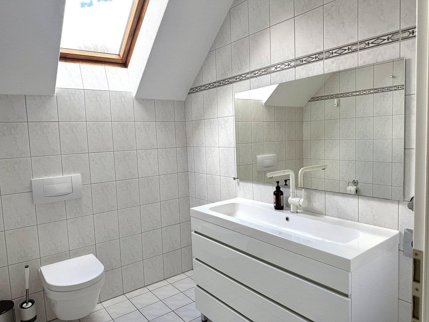 Predaj domu 263 m², pozemek 4.800 m², Rödinghausen, Severné Porýnie - Westfálsko Predaj domu 263 m², pozemek 4.800 m², Rödinghausen, Severné Porýnie - Westfálsko