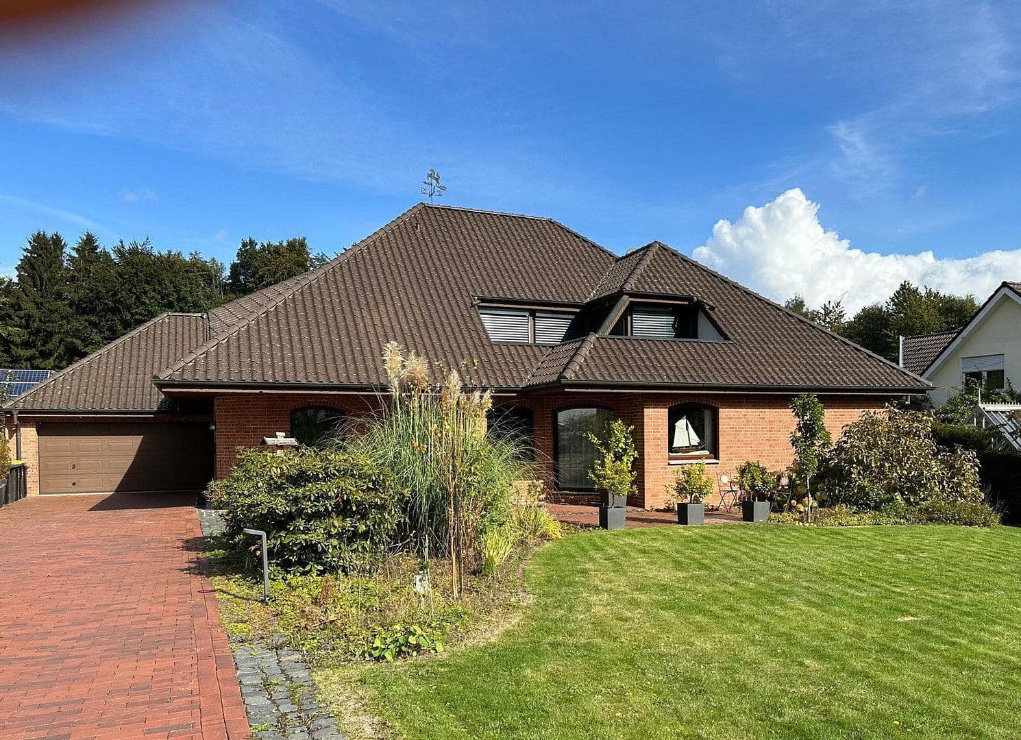 Predaj domu 263 m², pozemek 4.800 m², Rödinghausen, Severné Porýnie - Westfálsko Predaj domu 263 m², pozemek 4.800 m², Rödinghausen, Severné Porýnie - Westfálsko