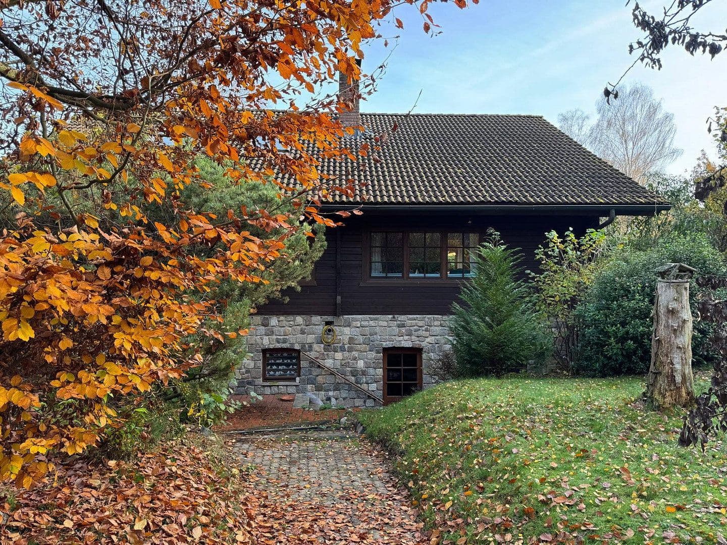Predaj domu 190 m², pozemek 2.290 m², Handeloh, Dolné Sasko Predaj domu 190 m², pozemek 2.290 m², Handeloh, Dolné Sasko