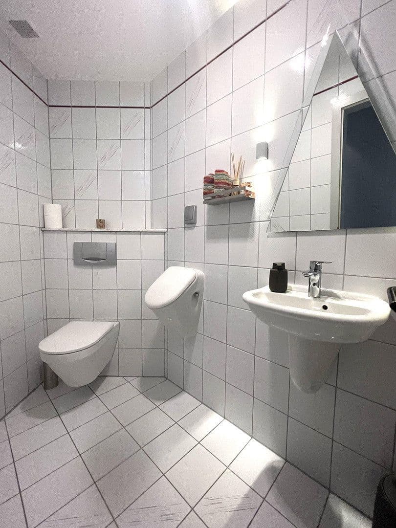 Predaj domu 188 m², pozemek 668 m², Schweinfurt, Bavorsko Predaj domu 188 m², pozemek 668 m², Schweinfurt, Bavorsko