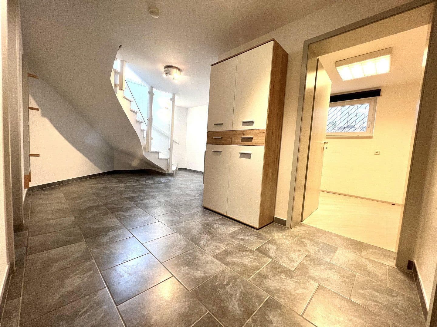 Predaj domu 188 m², pozemek 668 m², Schweinfurt, Bavorsko Predaj domu 188 m², pozemek 668 m², Schweinfurt, Bavorsko