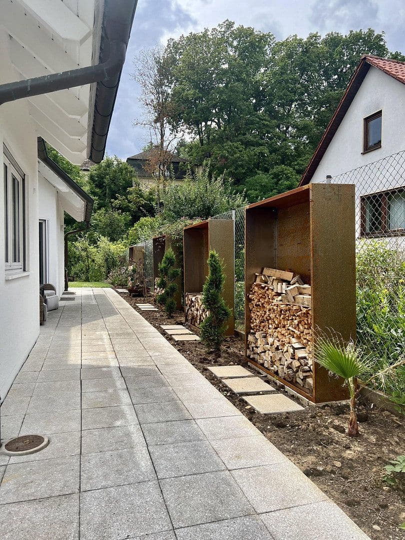 Predaj domu 188 m², pozemek 668 m², Schweinfurt, Bavorsko Predaj domu 188 m², pozemek 668 m², Schweinfurt, Bavorsko