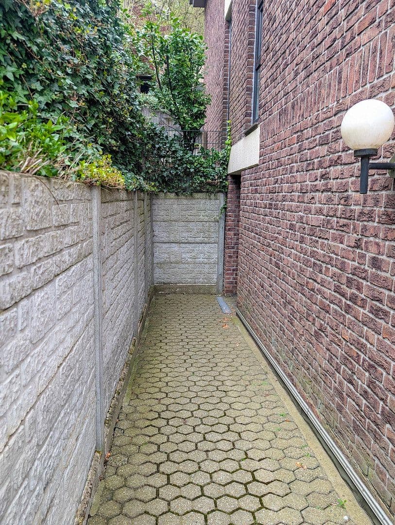 Predaj bytu 2-izbový 51 m², Bleiberger Straße 146, Aachen, Severné Porýnie - Westfálsko Predaj bytu 2-izbový 51 m², Bleiberger Straße 146, Aachen, Severné Porýnie - Westfálsko