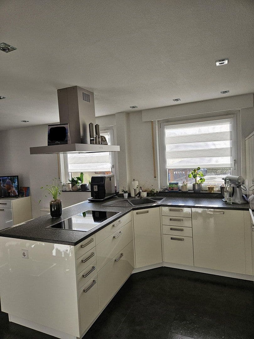 Predaj domu 295 m², pozemek 1.365 m², Austr. 9, Offenau, Bádensko-Wurttembersko Predaj domu 295 m², pozemek 1.365 m², Austr. 9, Offenau, Bádensko-Wurttembersko