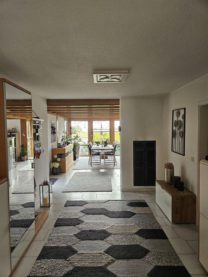 Predaj domu 295 m², pozemek 1.365 m², Austr. 9, Offenau, Bádensko-Wurttembersko Predaj domu 295 m², pozemek 1.365 m², Austr. 9, Offenau, Bádensko-Wurttembersko