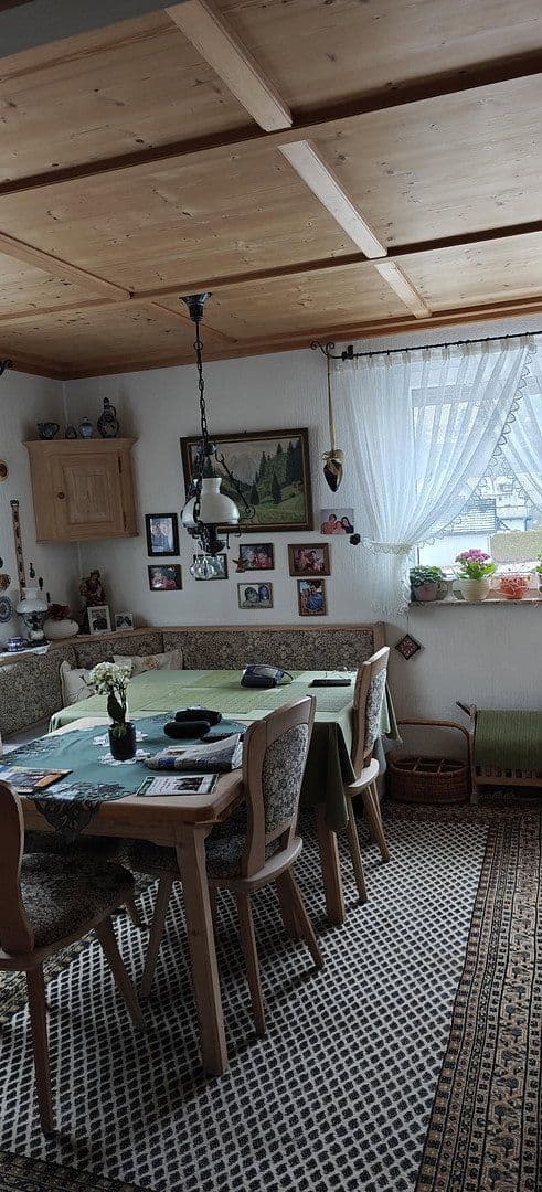 Predaj domu 295 m², pozemek 1.365 m², Austr. 9, Offenau, Bádensko-Wurttembersko Predaj domu 295 m², pozemek 1.365 m², Austr. 9, Offenau, Bádensko-Wurttembersko