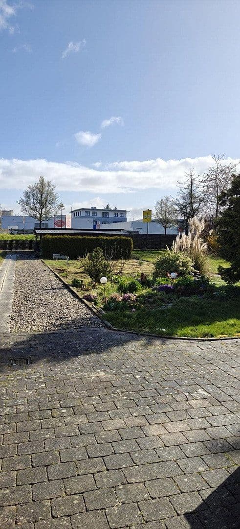 Predaj domu 295 m², pozemek 1.365 m², Austr. 9, Offenau, Bádensko-Wurttembersko Predaj domu 295 m², pozemek 1.365 m², Austr. 9, Offenau, Bádensko-Wurttembersko