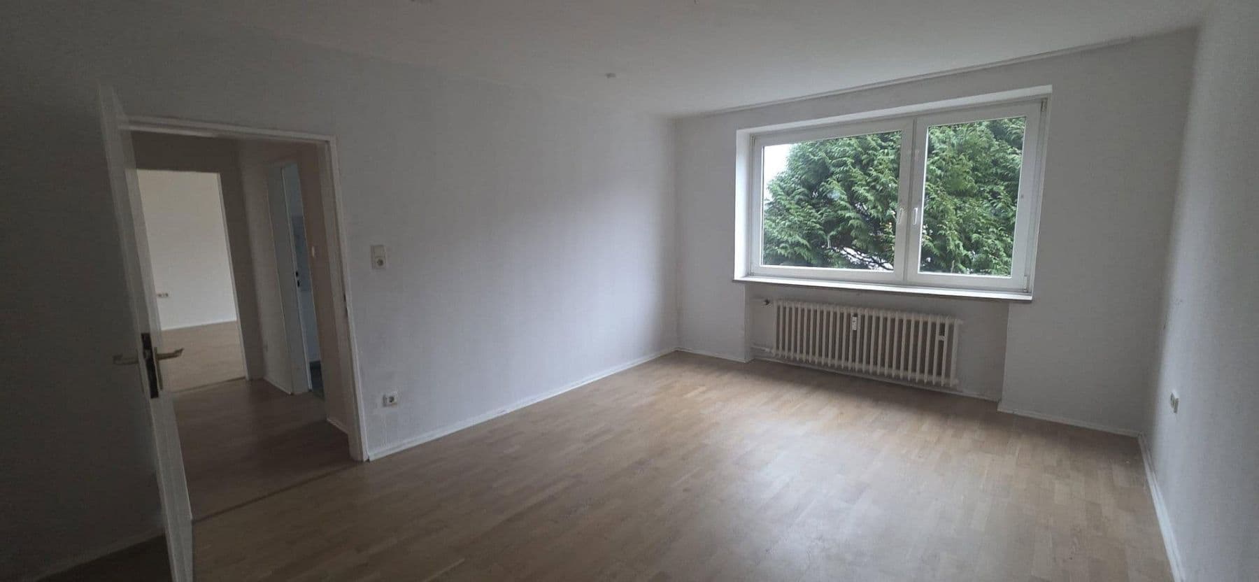 Prenájom bytu 3-izbový 80 m², Wuppertal, Severné Porýnie - Westfálsko Prenájom bytu 3-izbový 80 m², Wuppertal, Severné Porýnie - Westfálsko