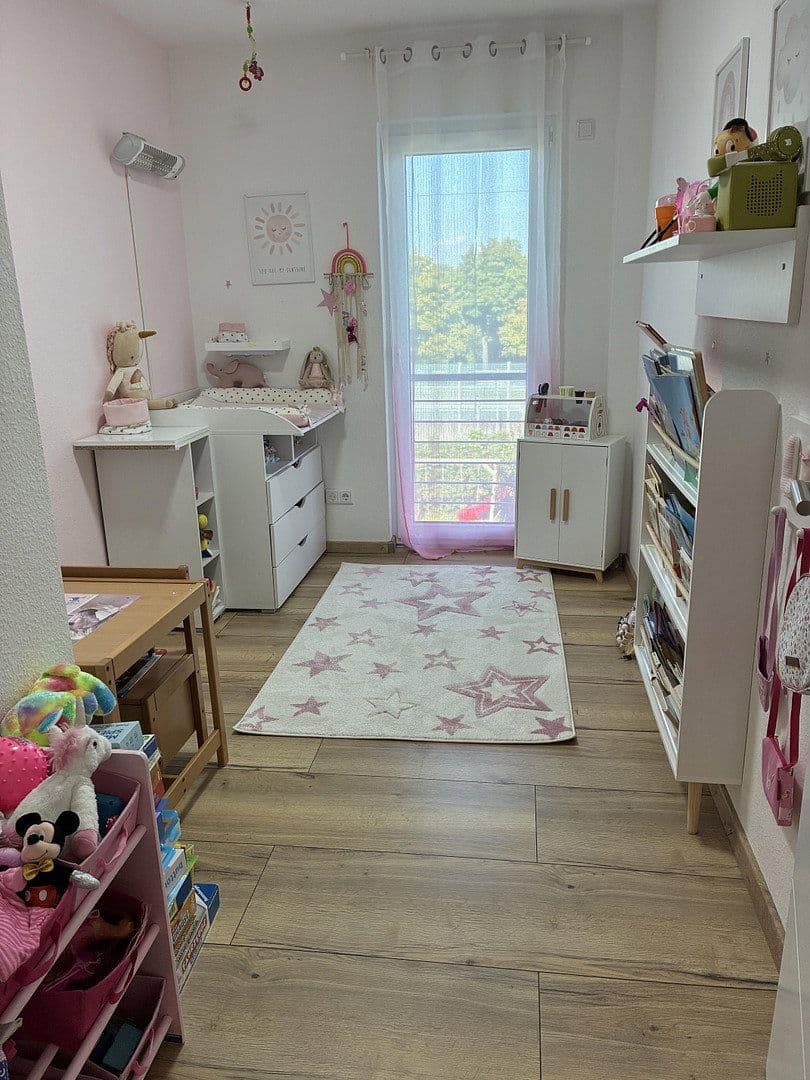 Predaj bytu 4-izbový 129 m², Frankfurt Am Main, Hesensko Predaj bytu 4-izbový 129 m², Frankfurt Am Main, Hesensko