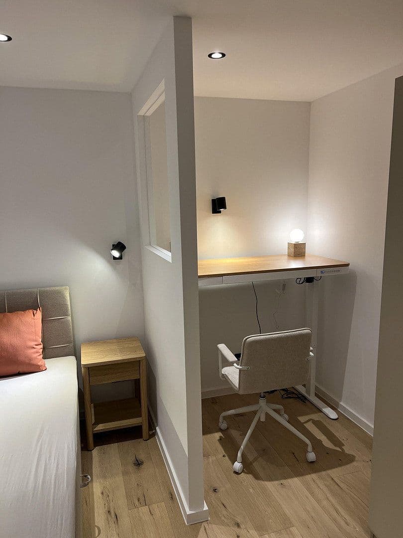 Prenájom bytu 2-izbový 50 m², Reichenaustraße 25, München, Bavorsko Prenájom bytu 2-izbový 50 m², Reichenaustraße 25, München, Bavorsko