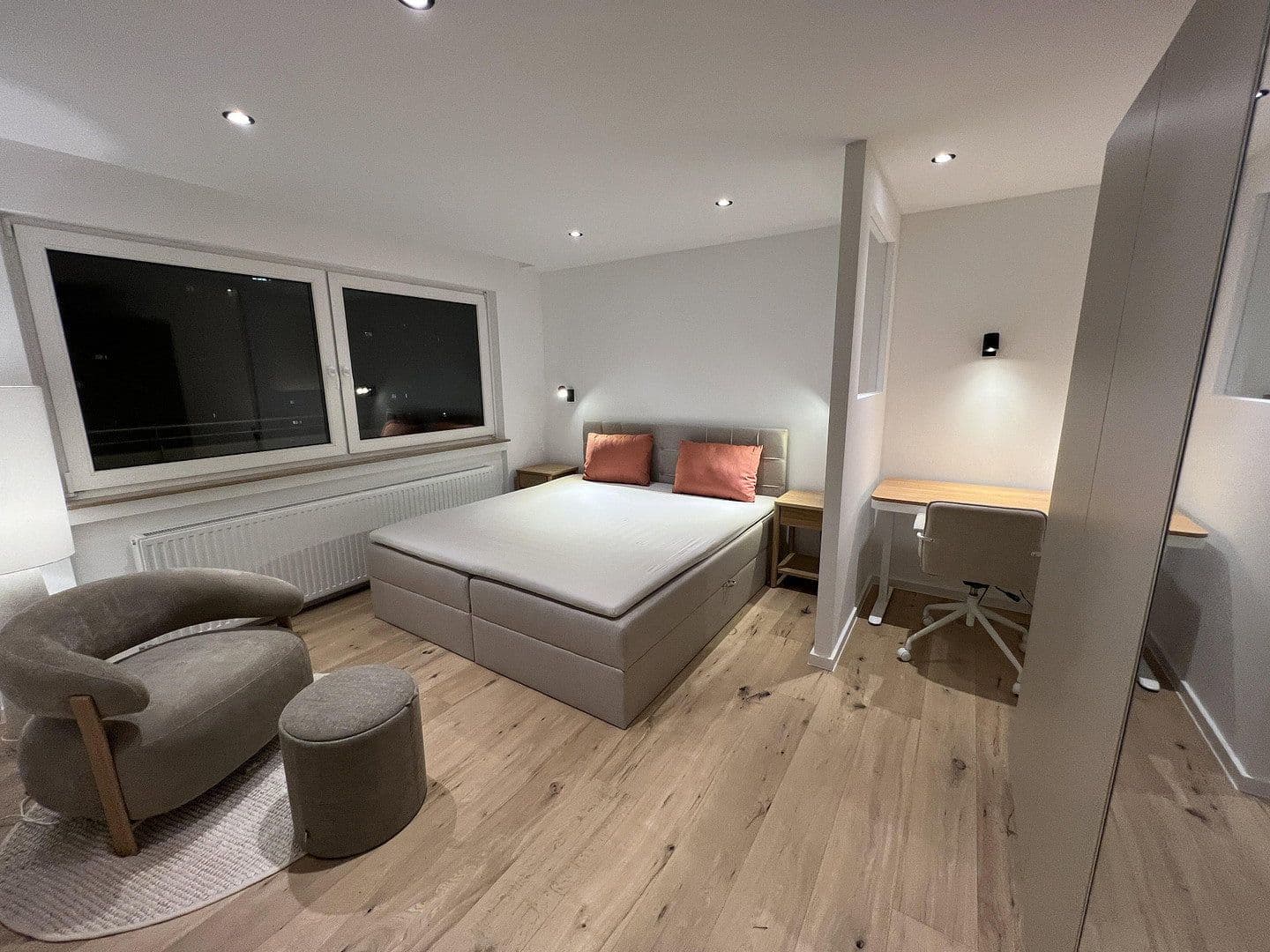 Prenájom bytu 2-izbový 50 m², Reichenaustraße 25, München, Bavorsko Prenájom bytu 2-izbový 50 m², Reichenaustraße 25, München, Bavorsko