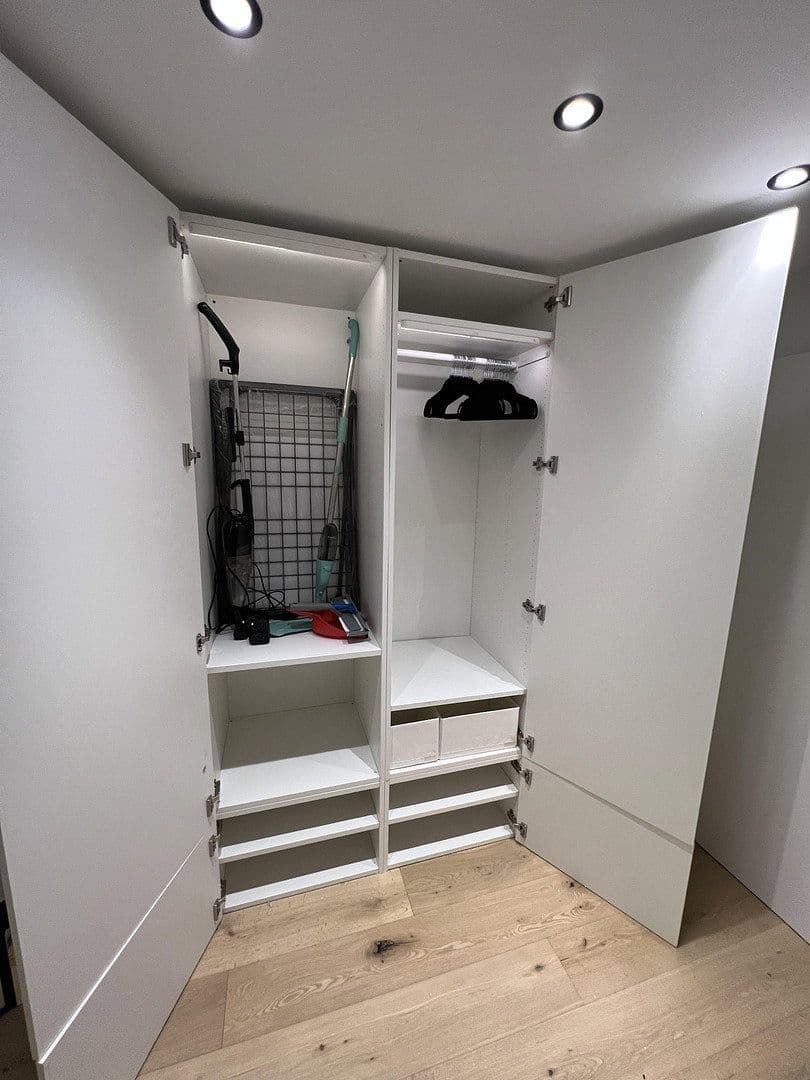 Prenájom bytu 2-izbový 50 m², Reichenaustraße 25, München, Bavorsko Prenájom bytu 2-izbový 50 m², Reichenaustraße 25, München, Bavorsko