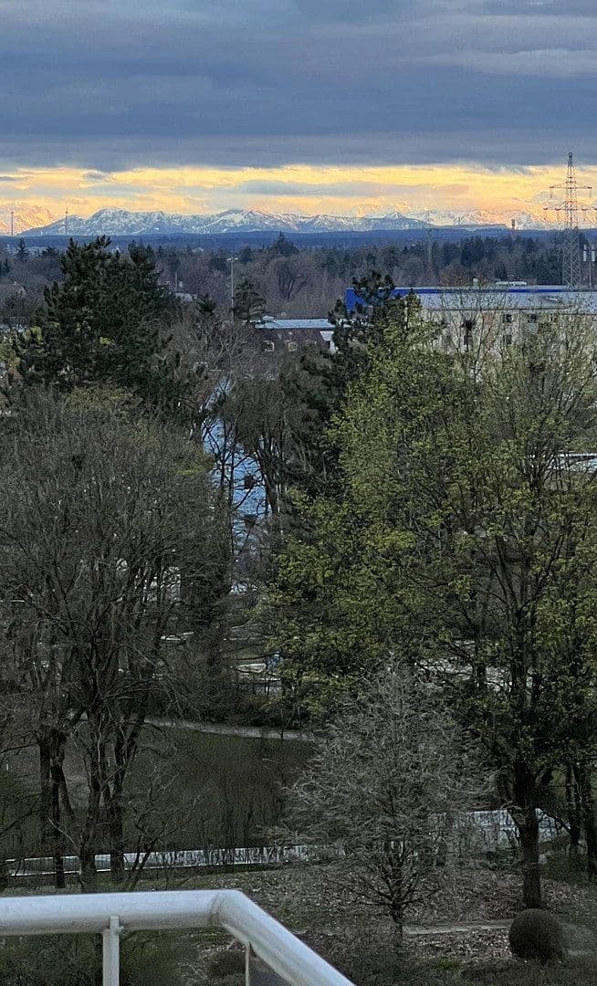 Prenájom bytu 2-izbový 50 m², Reichenaustraße 25, München, Bavorsko Prenájom bytu 2-izbový 50 m², Reichenaustraße 25, München, Bavorsko