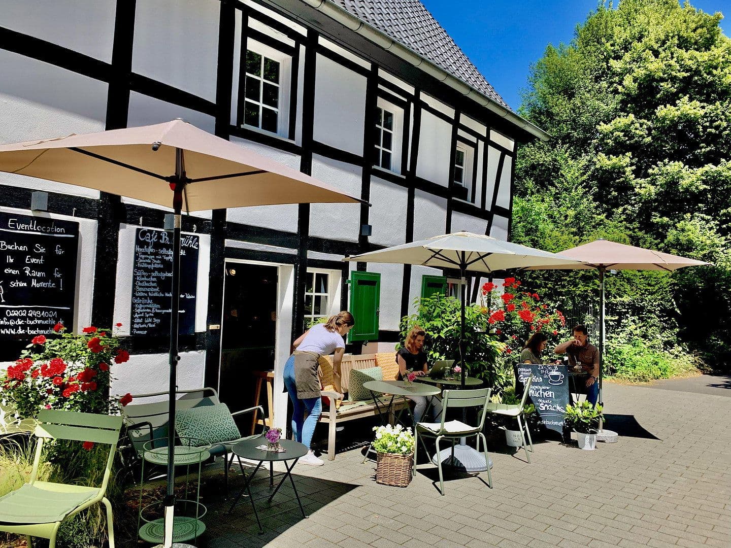 Predaj nebytového priestoru 388 m², Bergisch Gladbach, Severné Porýnie - Westfálsko Predaj nebytového priestoru 388 m², Bergisch Gladbach, Severné Porýnie - Westfálsko