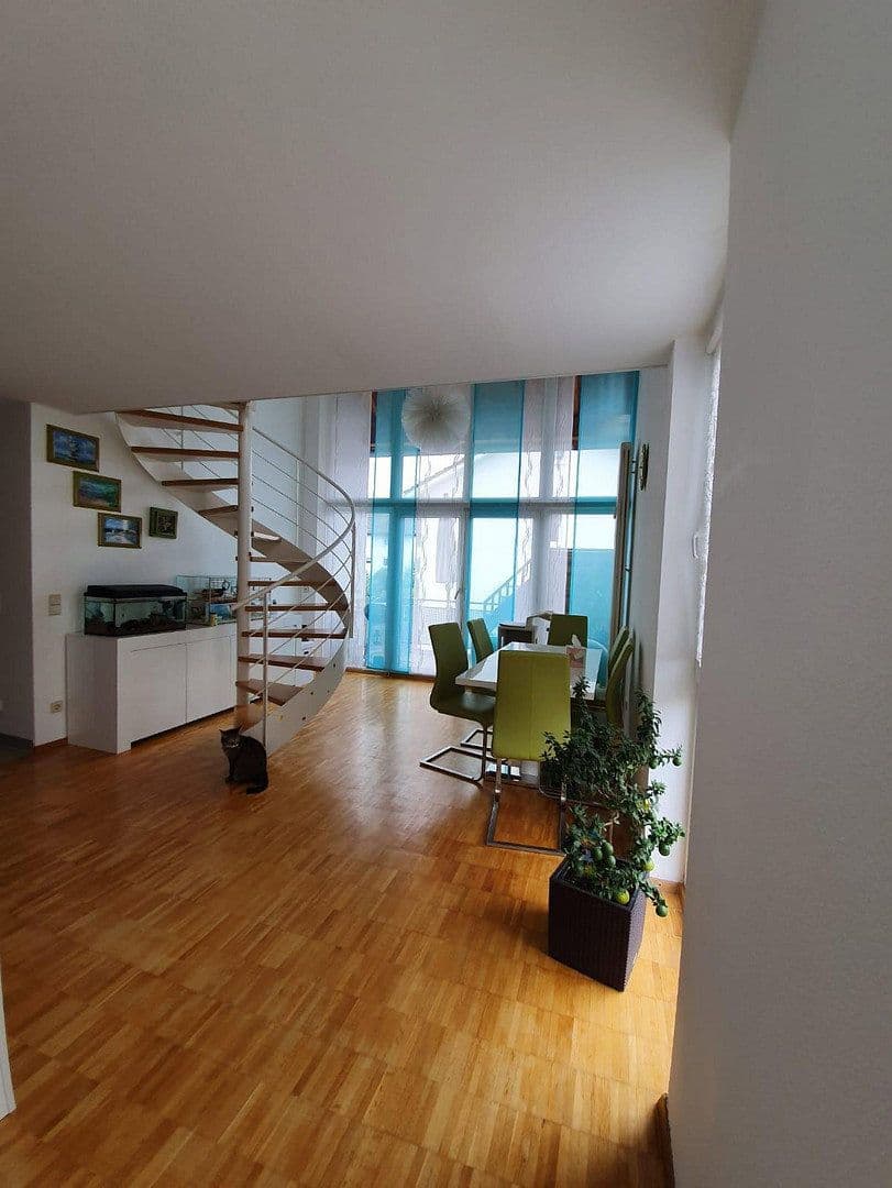 Predaj domu 802 m², pozemek 970 m², Pforzheim, Bádensko-Wurttembersko Predaj domu 802 m², pozemek 970 m², Pforzheim, Bádensko-Wurttembersko