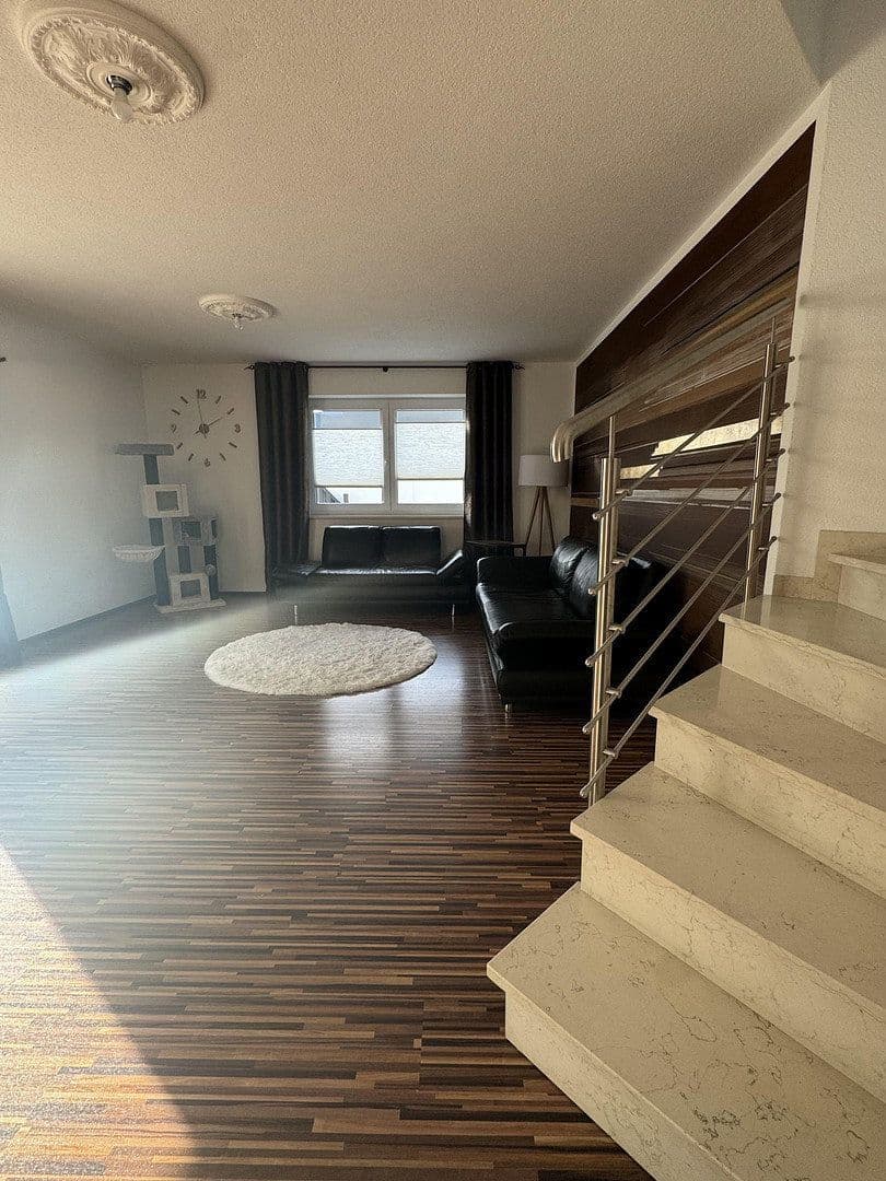 Predaj domu 275 m², pozemek 644 m², Dillingen an der Donau, Bavorsko Predaj domu 275 m², pozemek 644 m², Dillingen an der Donau, Bavorsko