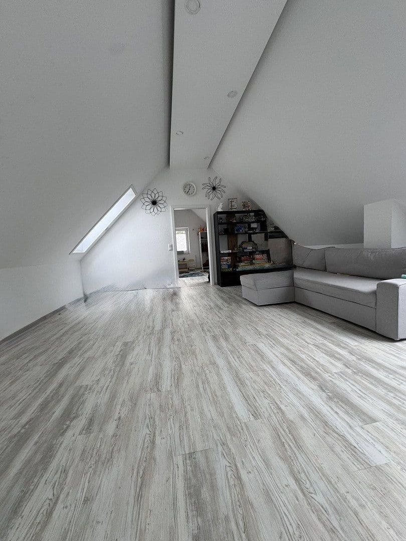 Predaj domu 275 m², pozemek 644 m², Dillingen an der Donau, Bavorsko Predaj domu 275 m², pozemek 644 m², Dillingen an der Donau, Bavorsko