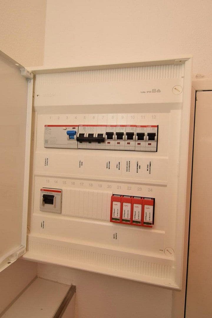 Prenájom bytu 3-izbový 71 m², Unterhaching München, Bavorsko Prenájom bytu 3-izbový 71 m², Unterhaching München, Bavorsko