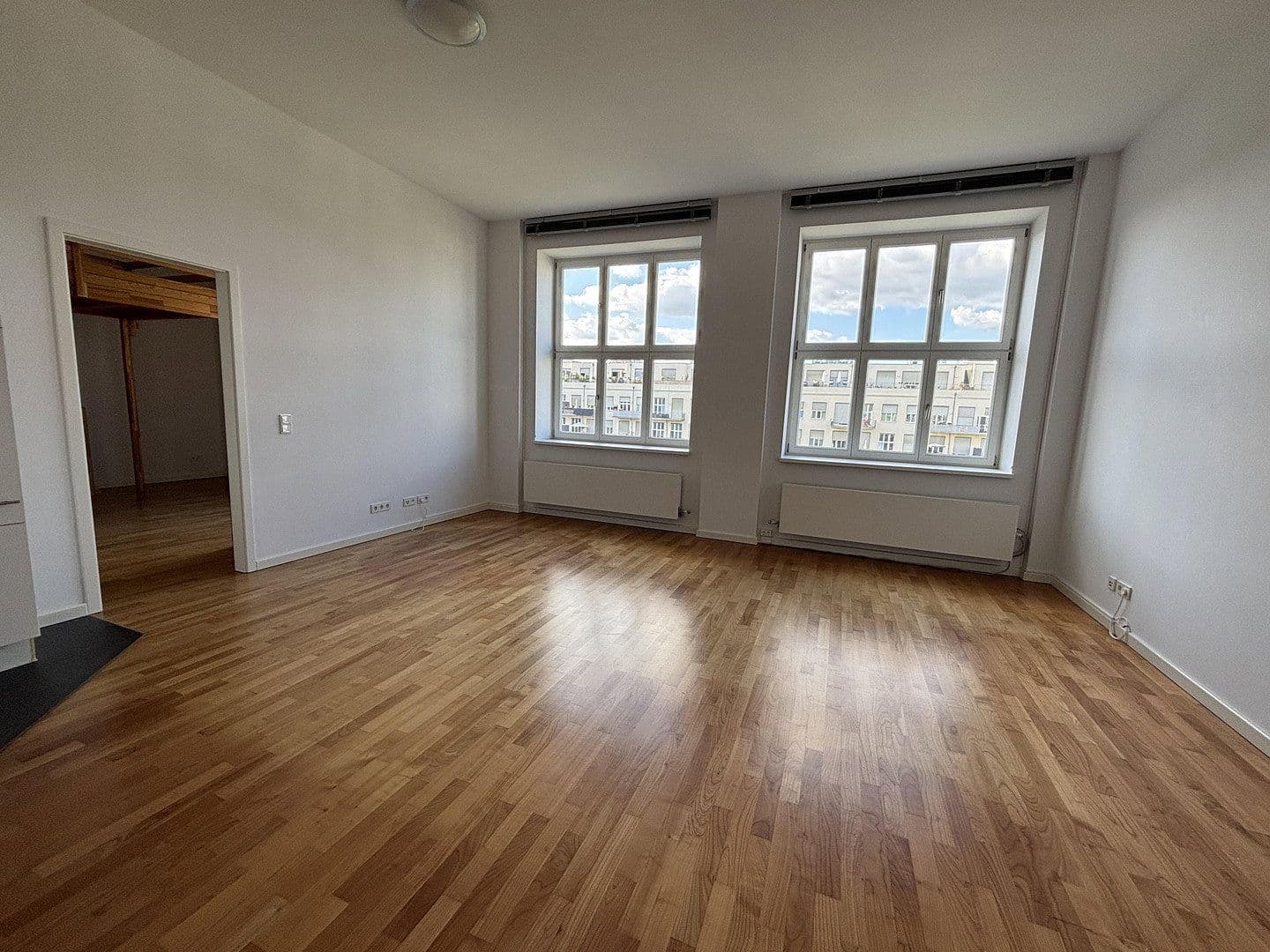 Predaj bytu 3-izbový 107 m², Berlin, Berlín Predaj bytu 3-izbový 107 m², Berlin, Berlín