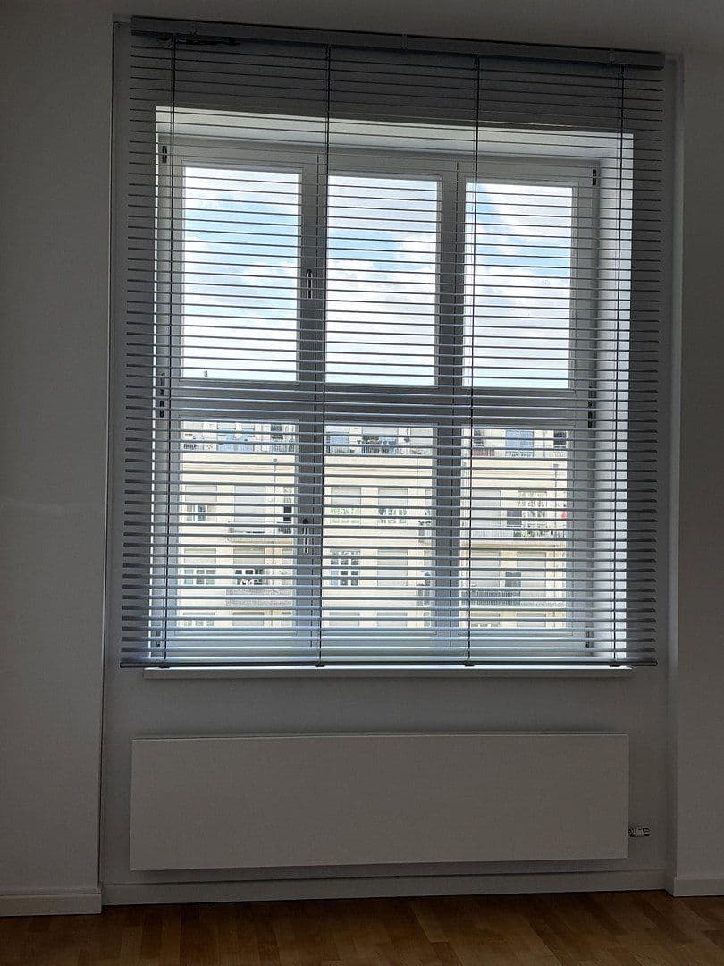 Predaj bytu 3-izbový 107 m², Berlin, Berlín Predaj bytu 3-izbový 107 m², Berlin, Berlín