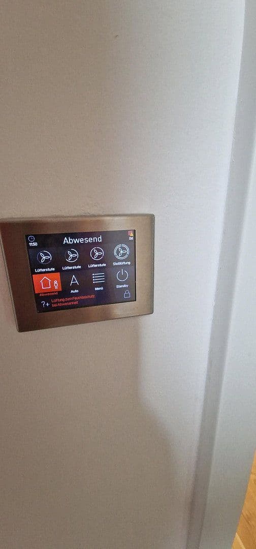 Prenájom domu 145 m², pozemek 150 m², Weydemeyerstr 180a, Chemnitz, Sasko Prenájom domu 145 m², pozemek 150 m², Weydemeyerstr 180a, Chemnitz, Sasko