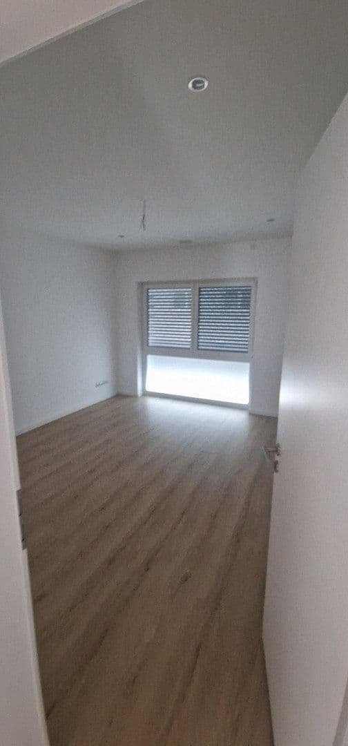 Prenájom domu 145 m², pozemek 150 m², Weydemeyerstr 180a, Chemnitz, Sasko Prenájom domu 145 m², pozemek 150 m², Weydemeyerstr 180a, Chemnitz, Sasko