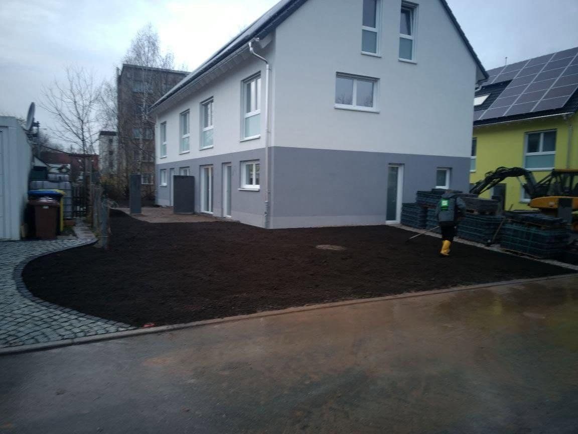 Prenájom domu 145 m², pozemek 150 m², Weydemeyerstr 180a, Chemnitz, Sasko Prenájom domu 145 m², pozemek 150 m², Weydemeyerstr 180a, Chemnitz, Sasko