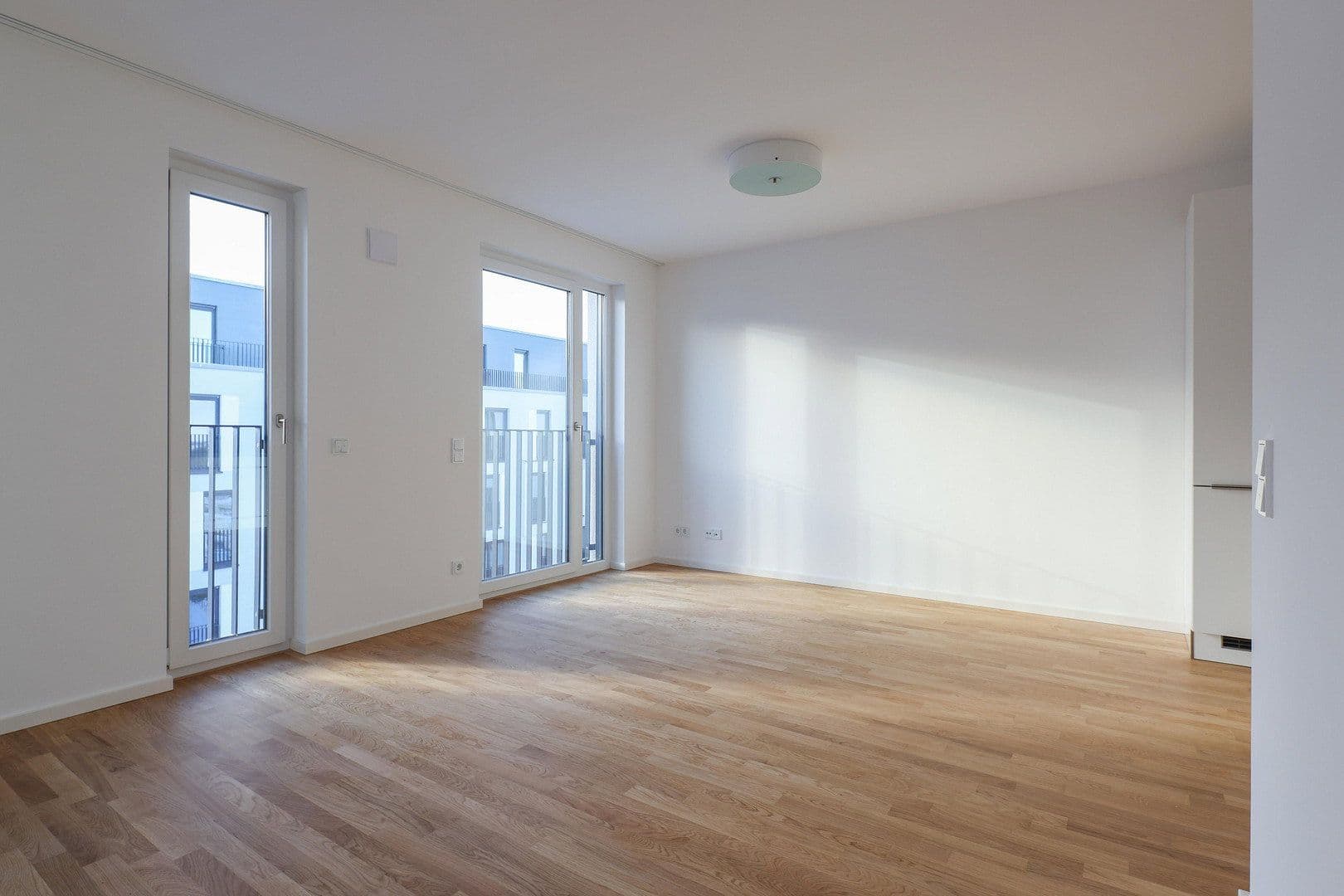 Prenájom bytu 2-izbový 56 m², Berlin, Berlín Prenájom bytu 2-izbový 56 m², Berlin, Berlín