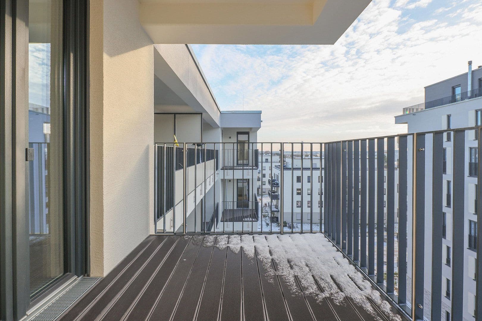 Prenájom bytu 2-izbový 56 m², Berlin, Berlín Prenájom bytu 2-izbový 56 m², Berlin, Berlín