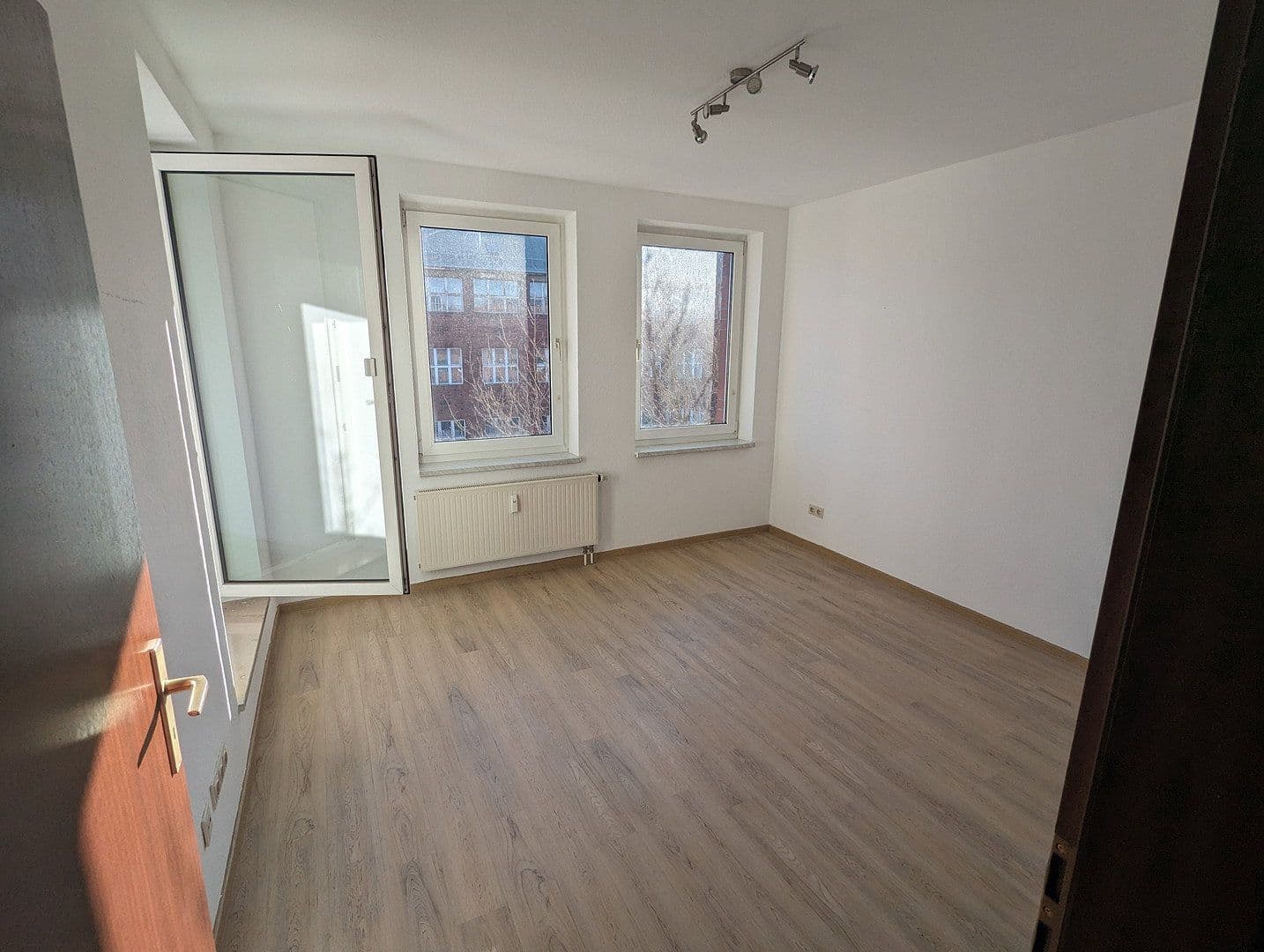 Prenájom bytu 2-izbový 58 m², Liebknechstraße 66, Magdeburg, Sasko-Anhaltsko Prenájom bytu 2-izbový 58 m², Liebknechstraße 66, Magdeburg, Sasko-Anhaltsko
