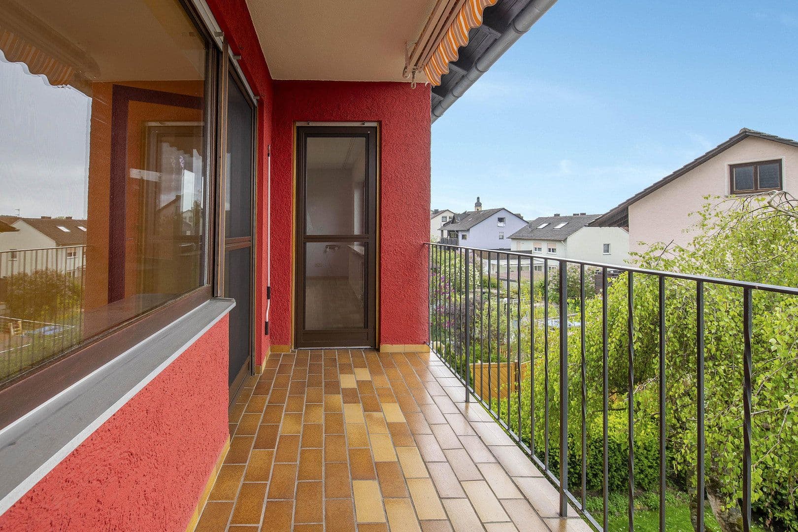 Predaj domu 234 m², pozemek 384 m², Kleinrinderfeld, Bavorsko Predaj domu 234 m², pozemek 384 m², Kleinrinderfeld, Bavorsko