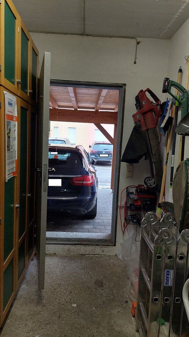 Predaj domu 234 m², pozemek 384 m², Kleinrinderfeld, Bavorsko Predaj domu 234 m², pozemek 384 m², Kleinrinderfeld, Bavorsko