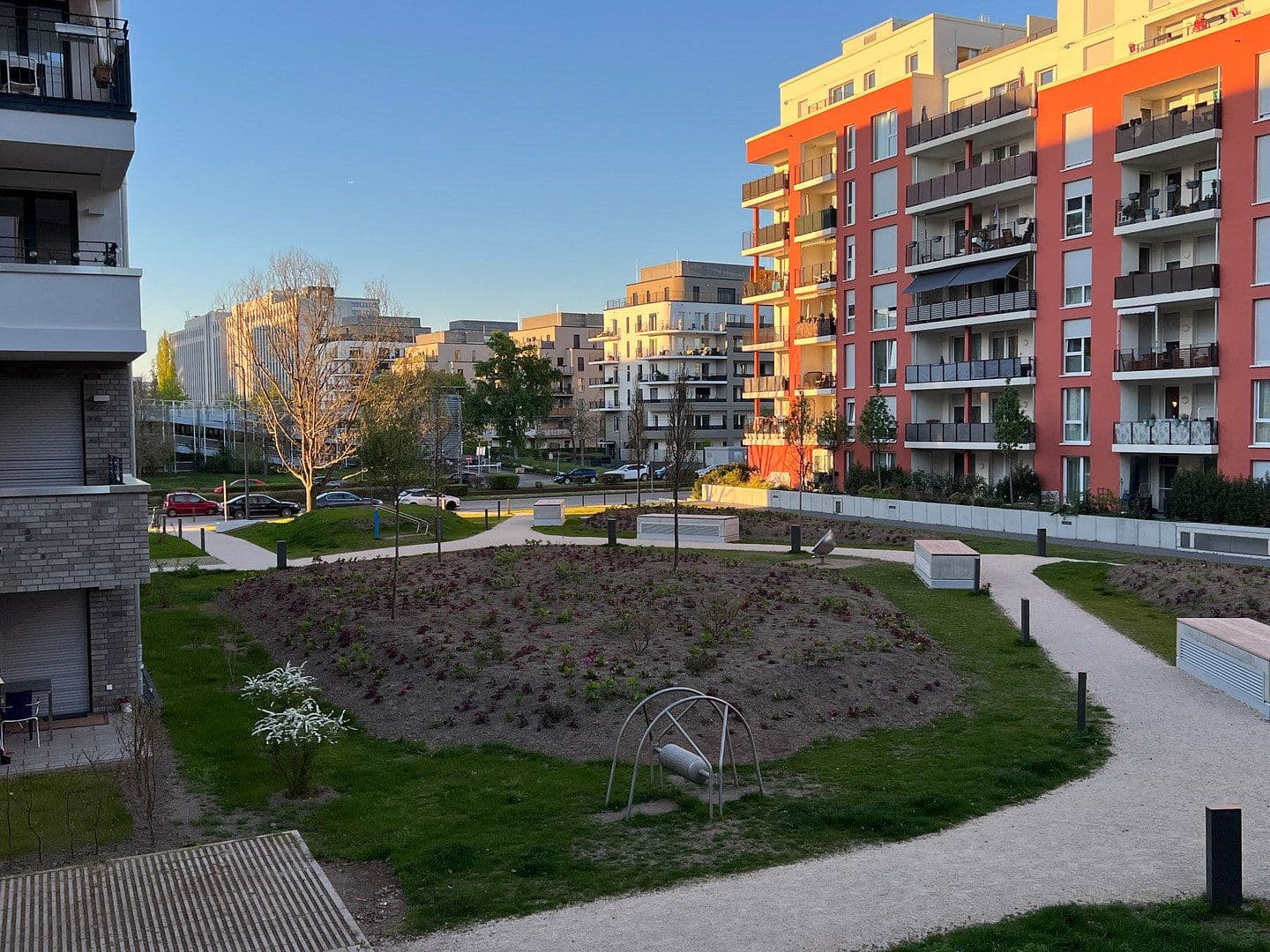 Prenájom bytu 1-izbový 39 m², Frankfurt, Hesensko Prenájom bytu 1-izbový 39 m², Frankfurt, Hesensko