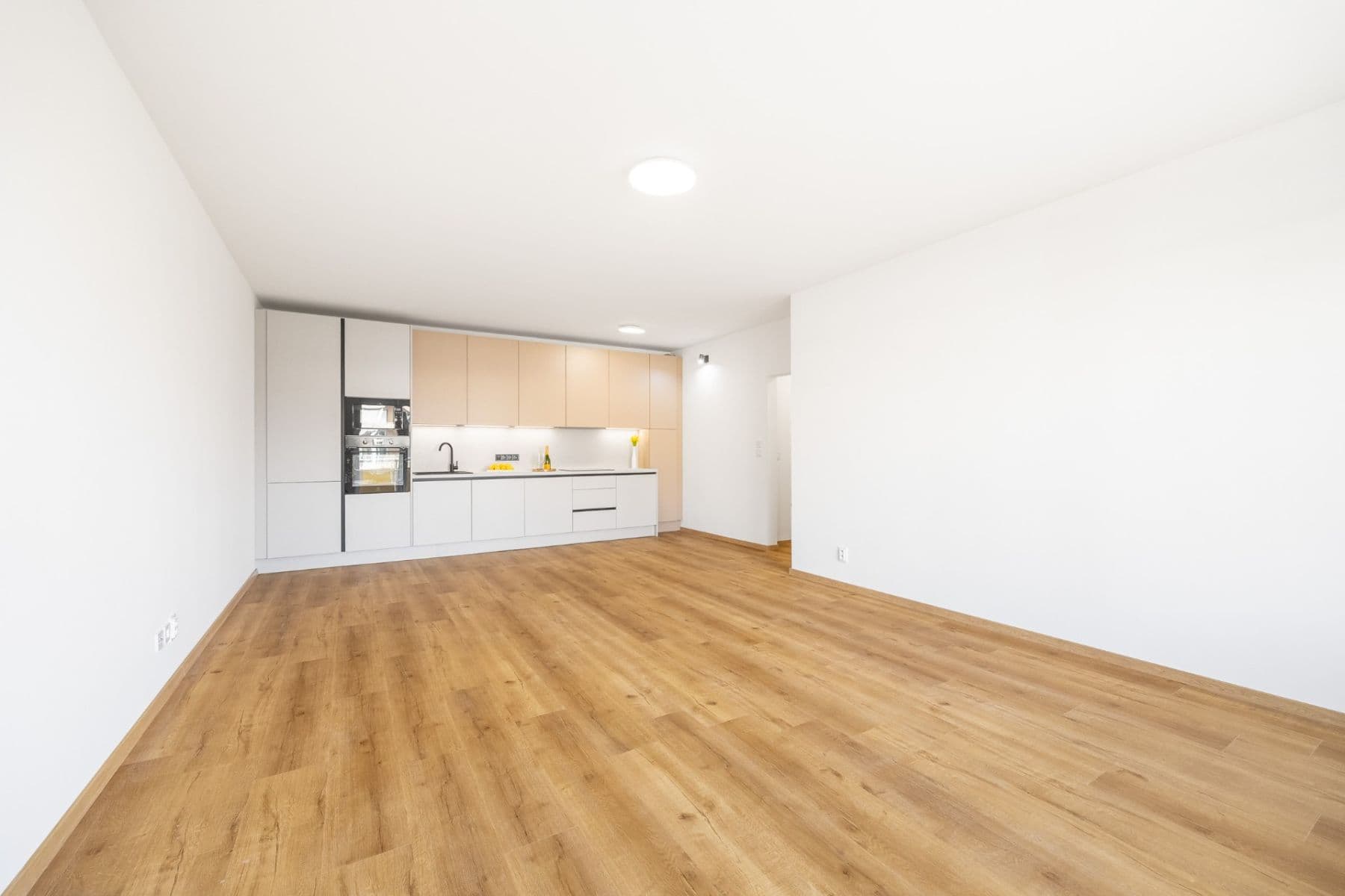Predaj bytu 3-izbový 90 m², Sicherova, Praha, Praha Predaj bytu 3-izbový 90 m², Sicherova, Praha, Praha