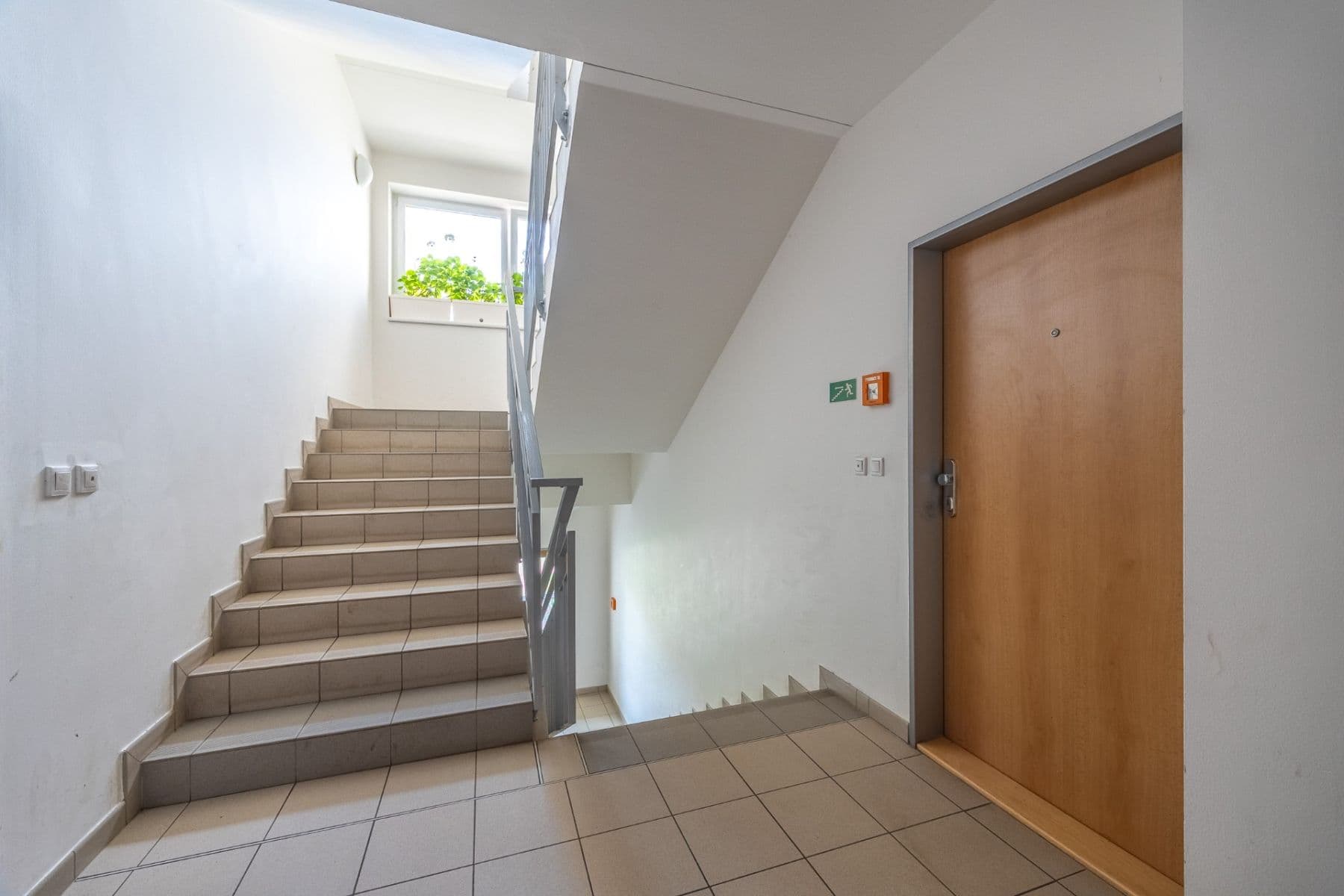 Predaj bytu 3-izbový 90 m², Sicherova, Praha, Praha Predaj bytu 3-izbový 90 m², Sicherova, Praha, Praha
