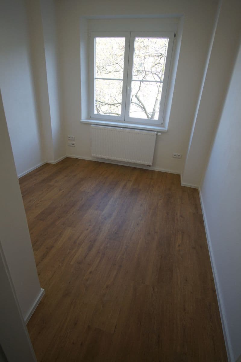 Prenájom bytu 3-izbový 58 m², Biskupcova, Praha, Praha Prenájom bytu 3-izbový 58 m², Biskupcova, Praha, Praha