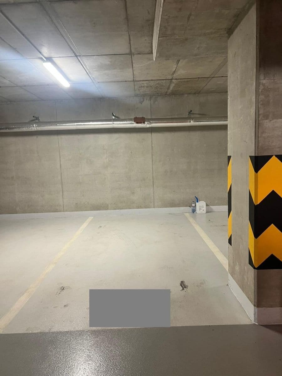 Prenájom bytu 1-izbový 49 m², Zvěřinova, Praha, Praha Prenájom bytu 1-izbový 49 m², Zvěřinova, Praha, Praha