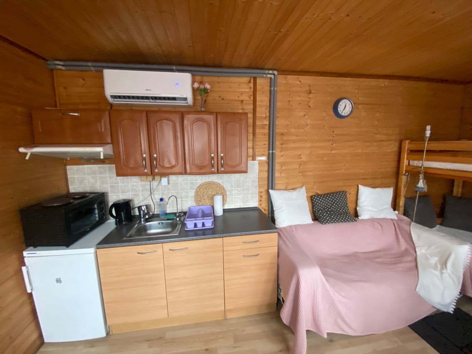 Prenájom bytu 1-izbový 19 m², Buštěhradská, Praha, Praha Prenájom bytu 1-izbový 19 m², Buštěhradská, Praha, Praha