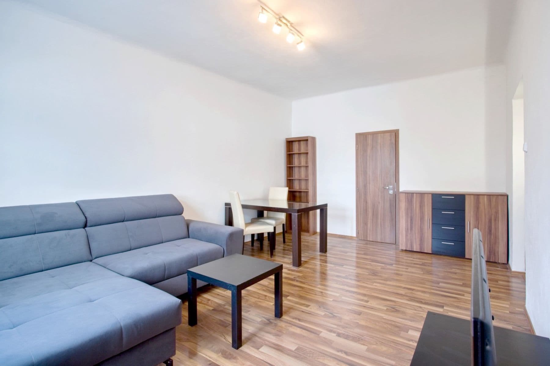 Prenájom bytu 2-izbový 58 m², Na Veselí, Praha, Praha Prenájom bytu 2-izbový 58 m², Na Veselí, Praha, Praha