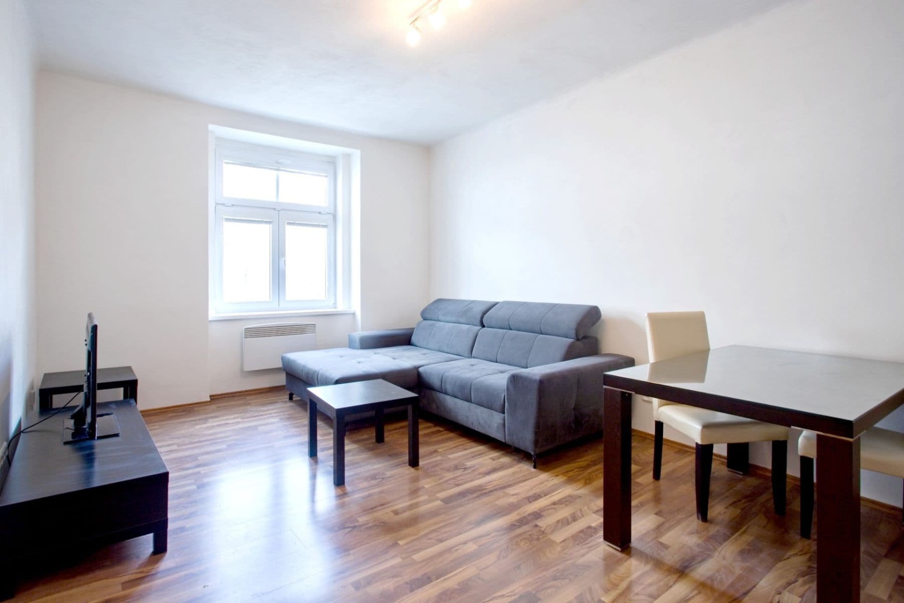 Prenájom bytu 2-izbový 58 m², Na Veselí, Praha, Praha Prenájom bytu 2-izbový 58 m², Na Veselí, Praha, Praha