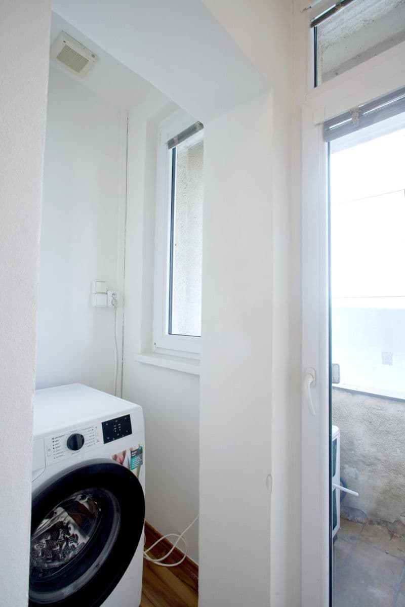 Prenájom bytu 2-izbový 58 m², Na Veselí, Praha, Praha Prenájom bytu 2-izbový 58 m², Na Veselí, Praha, Praha